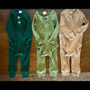 3 sets of play clothes, unknown brand, NWOT